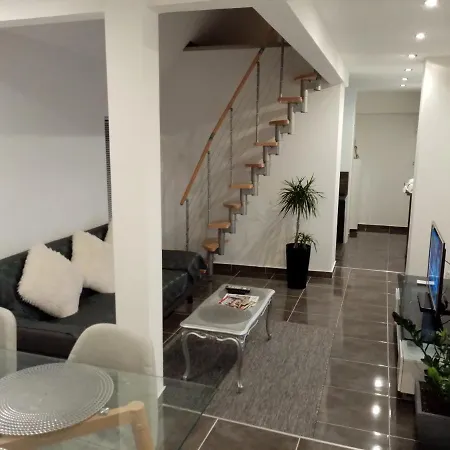 Apartment Charmant